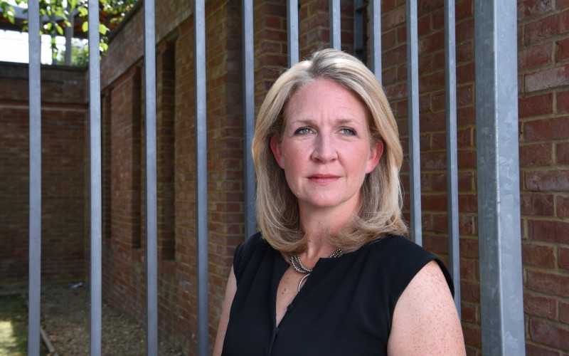 为什么你花10英镑在理发店理发会加剧小船危机